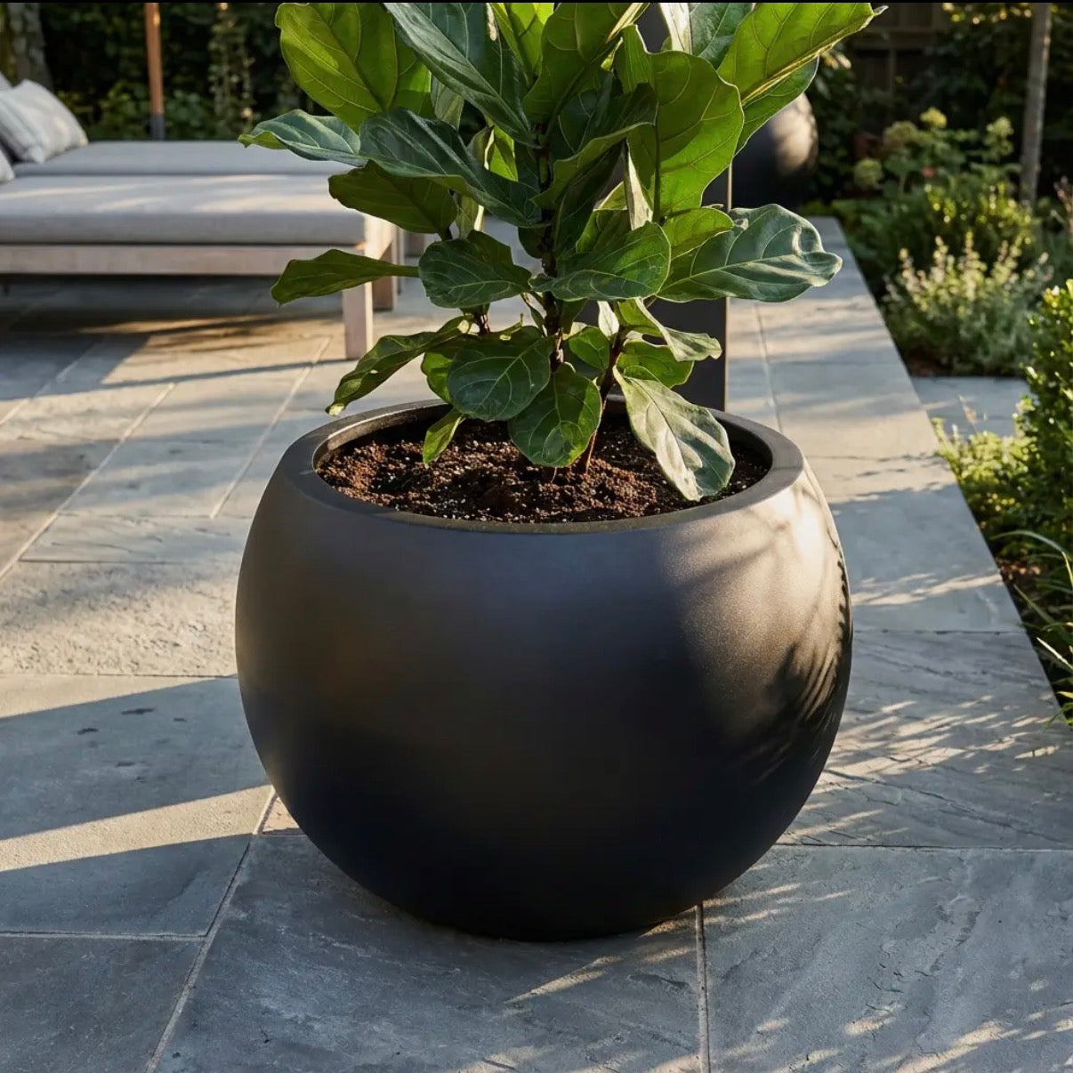Matte Black Estate Bowl Planter