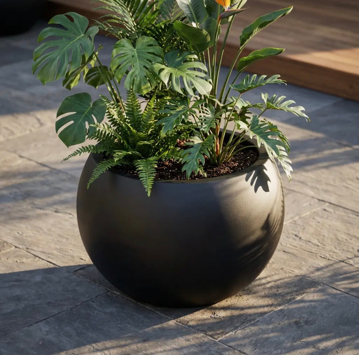 Matte Black Estate Bowl Planter